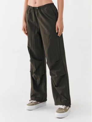 ONLY Spodnie materiałowe 15300275 Zielony Straight Fit