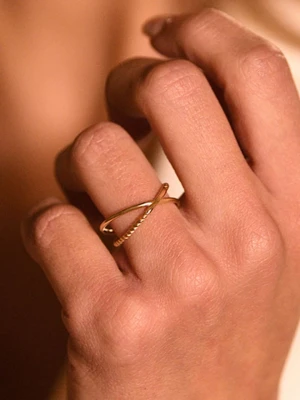 OR ÉCLAT Złoty pierścionek "Neptune" rozmiar: 50