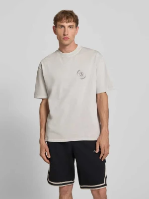Oversized t-shirt z nadrukiem z logo model 'Nuevo' Pegador Jasnoszary