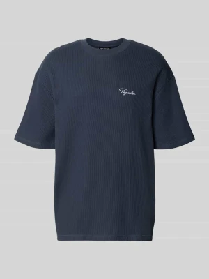 Oversized T-shirt ze strukturalnym wzorem Pegador