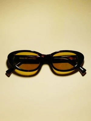 Owalne okulary przeciwsłoneczne PATRIZIA PEPE