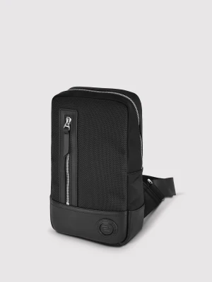 PAKO LORENTE – Czarna torba saszetka na ramię