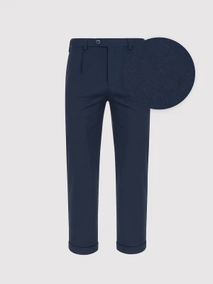 PAKO LORENTE – Granatowe spodnie z podwinietą nogawką