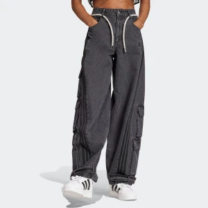 adidas Originals Pantaloni Denim Cargo adilenium kobiety Bojówki czarny rozmiar Odzież
