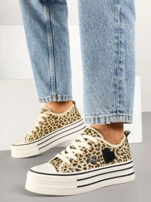 Panterkowe Trampki na Platformie z Ozdobnym Napisem i Aplikacją Efena