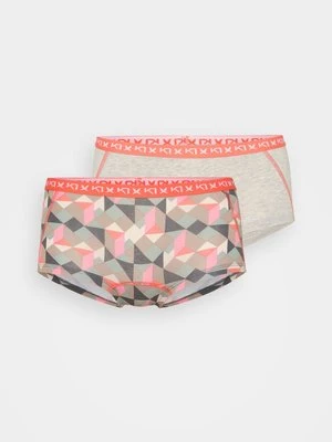Panty Kari Traa