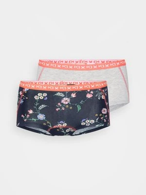 Panty Kari Traa