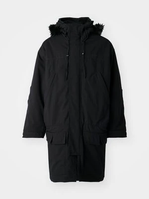 Parka 032c
