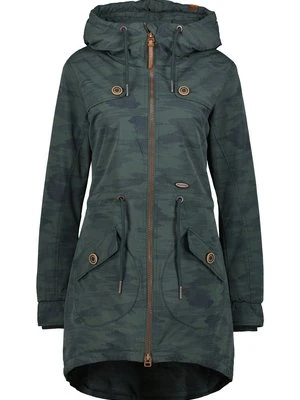 Parka alife & kickin