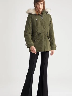Parka DeFacto