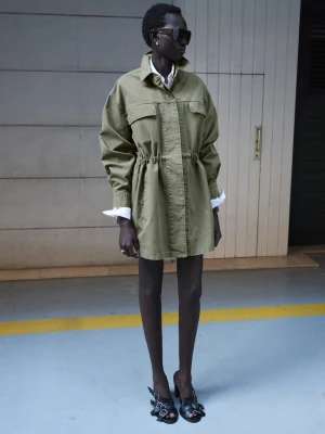 Parka dżinsowa oversize khaki - Kobieta - - MANGO