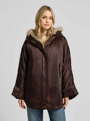 Parka o kroju oversized z poliestru z wyjmowaną wstawką ze sztucznego futra model „Cory“ BEAUMONT Ciemnobrązowy