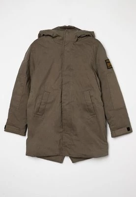 Parka Replay