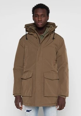 Parka Replay