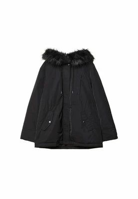 Parka Stradivarius