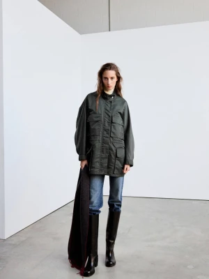 Parka z kieszeniami i wysokim kołnierzem szary - Kobieta - MANGO
