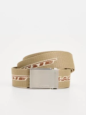 Pas Lacoste