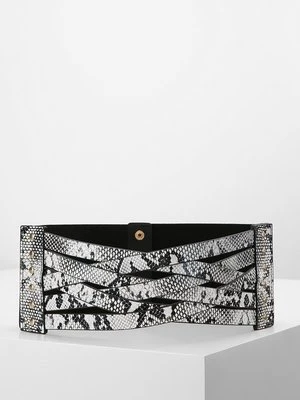 Pas River Island