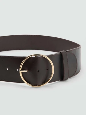 Pasek skórzany z okrągłą klamrą czekoladowy - Kobieta - - MANGO