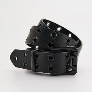 Zdjęcie produktu Pasek z metalowymi oczkami w kolorze czarnym House