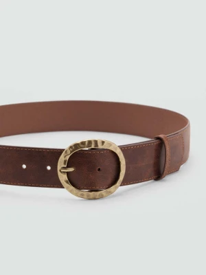 Pasek z okrągłą klamrą i fakturą brązowy - Kobieta - - MANGO