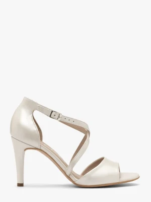 Perłowe sandały na szpilce Ryłko