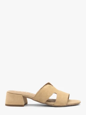 Piaskowe wycinane klapki damskie Ryłko