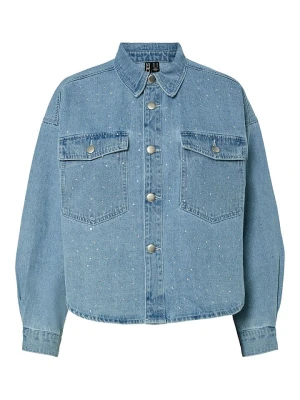 Pieces Koszula dżinsowa "Tamra" w kolorze błękitnym rozmiar: S