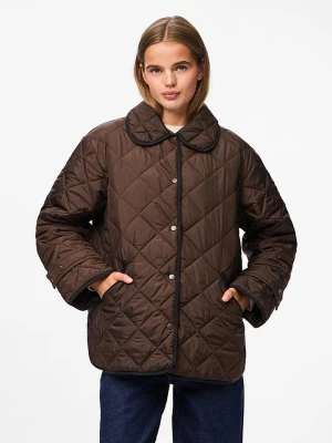 Pieces Kurtka pikowana "Pcemily" w kolorze ciemnobrązowym rozmiar: XS