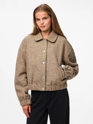 Pieces Kurtka pluszowa "Pcnadia" w kolorze karmelowym rozmiar: L