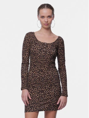 Pieces Sukienka codzienna Kitte 17148389 Brązowy Slim Fit