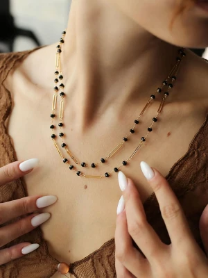 Pierres delicates Pozłacany naszyjnik z elementami ozdobnymi - dł. 45 cm rozmiar: onesize