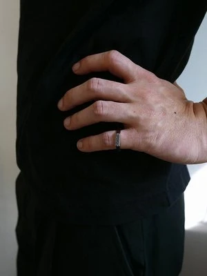 Pierścionek PATTARAPHAN