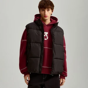 Pikowana kamizelka na stójce czarna House