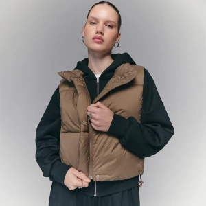 Pikowana kamizelka o krótszym kroju brązowa House