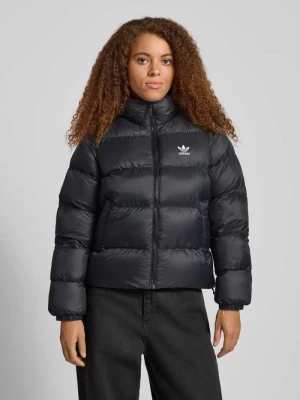 Pikowana kurtka o kroju regular fit z wyhaftowanym logo adidas Originals