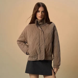 Pikowana kurtka oversize ze stójką z ociepleniem beżowa House