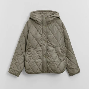 Pikowana kurtka w romby z kapturem oliwkowa House