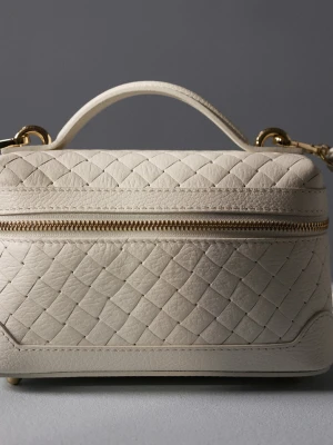 Pikowana torebka kuferek w kremowym kolorze TARANKO