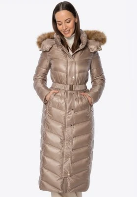 Pikowany damski płaszcz z naturalnym puchem beżowy Wittchen