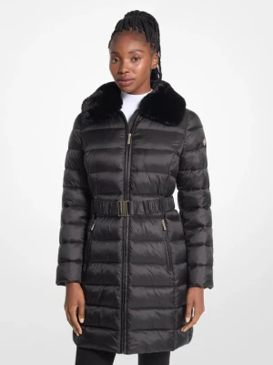 Pikowany płaszcz nylonowy z workiem kompresyjnym Michael Kors CZARNY (Czarny)