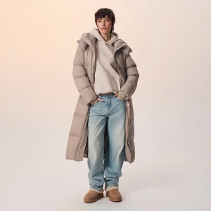 Pikowany płaszcz z kapturem i naturalnym puchem beżowy House