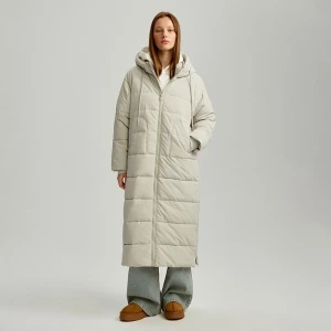 Pikowany płaszcz z kapturem popielaty House