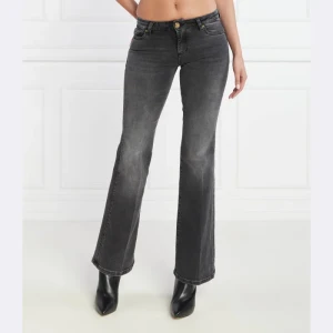 Pinko Jeansy | flare fit