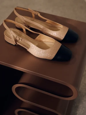 Płaskie skórzane czółenka w typie slingback TARANKO