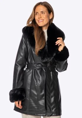 Płaszcz damski z ekoskóry z futrzanym kołnierzem i mankietami czarny Wittchen