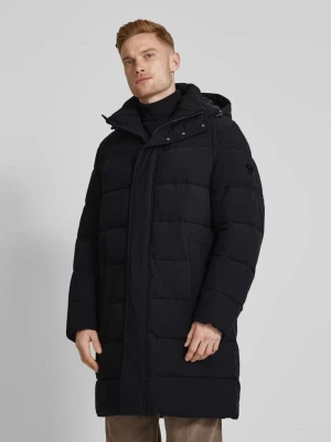 Płaszcz pikowany męski JOOP! Collection;Prosty krój;Model ‘Winsten’;Kaptur z tunelem;Kieszenie z wypustką po bokach;Długość tyłu w rozmiarze 50: 103 cm;Szerokoś
