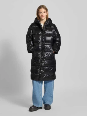 Płaszcz pikowany o kroju regular fit z nadrukiem z logo model ‘Shine’ Calvin Klein Jeans