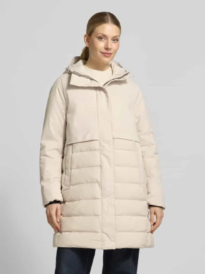płaszcz pikowany o kroju regular fit z wpuszczanymi kieszeniami Camel Active Złamany biały