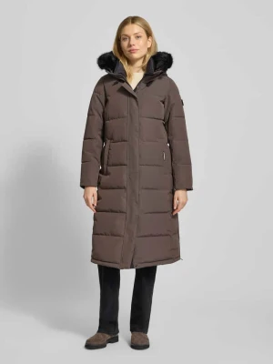 Płaszcz pikowany z detalami z logo khujo